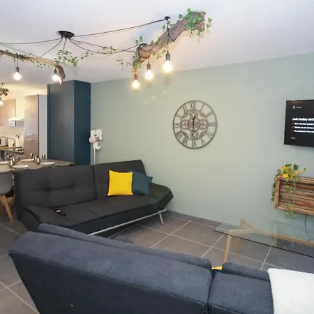 Сasa de vacaciones Maison, Jardin Sans Vis A Vis, Parking