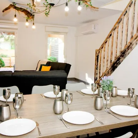Maison, Jardin Sans Vis A Vis, Parking *