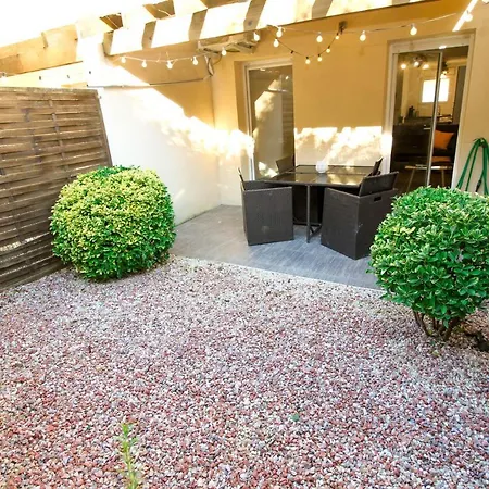 Maison, Jardin Sans Vis A Vis, Parking Сasa de vacaciones